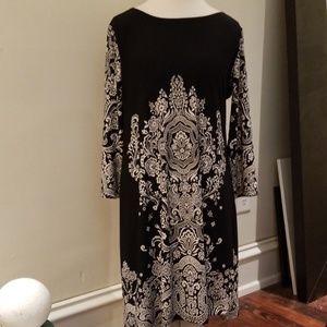 Patterned dress blck